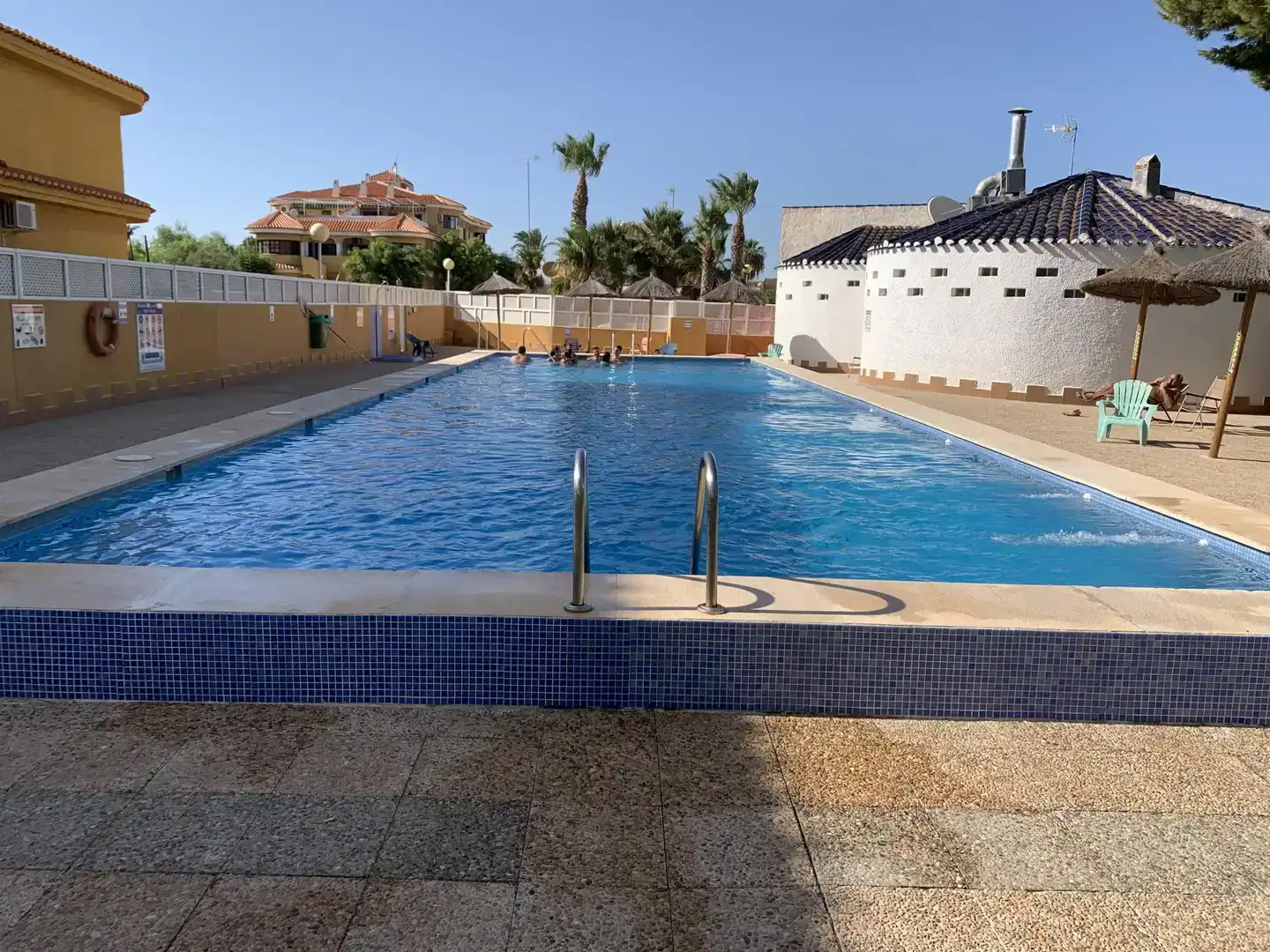 Piscina de Apartament en venda en Cartagena amb Aire condicionat, Piscina i Moblat