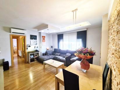 Living room of Flat for sale in Terrassa  with Air Conditioner and Heating