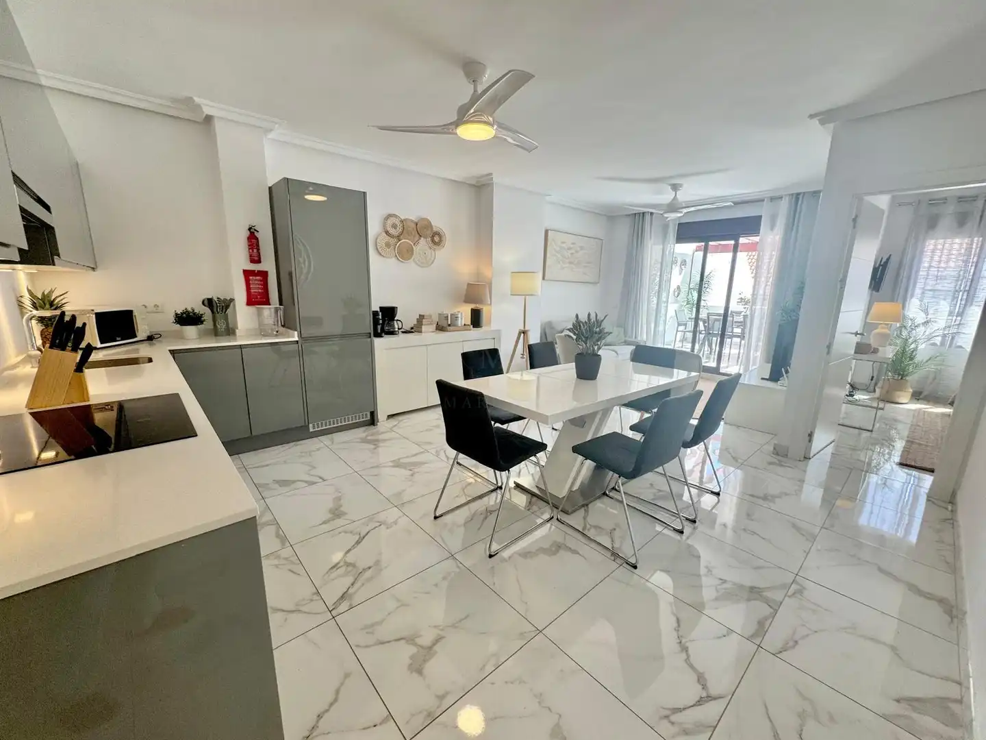 Comedor de Apartamento en venta en Marbella con Aire acondicionado, Terraza y Piscina