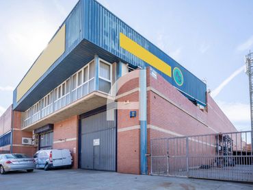 Industrial building for sale in Francesc Layret