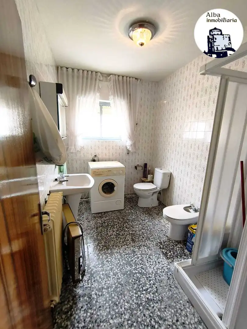 Baño de Finca rústica en venta en Garcihernández con Calefacción y Terraza