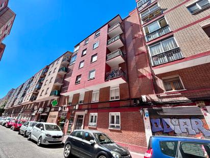 Exterior view of Flat for sale in Valladolid Capital  with Balcony