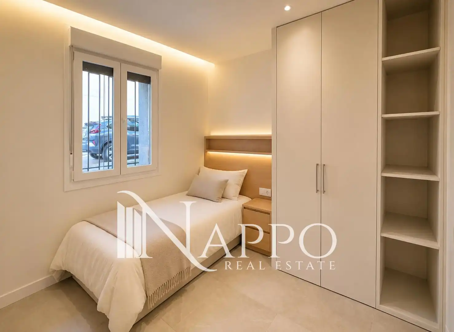 Bedroom of Flat for sale in Madrid  with Air Conditioner, Heating and Oven