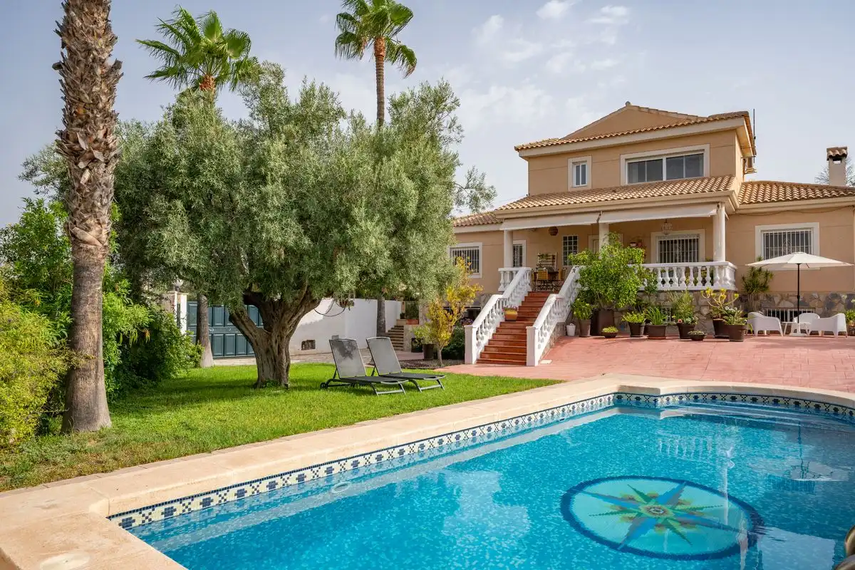 Villa mit Terrasse zum Verkauf in Los Girasoles, imagen 2