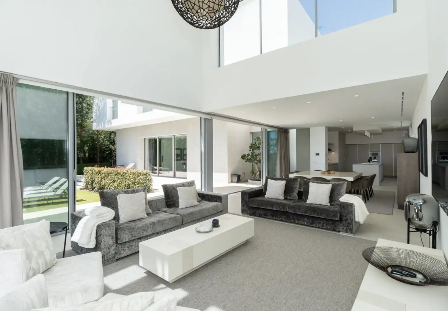 Villa con piscina in vendita a Los Flamingos, imagen 4