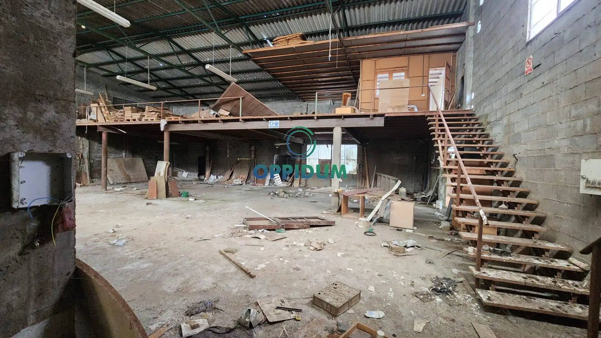 Industrial buildings for sale in Touro