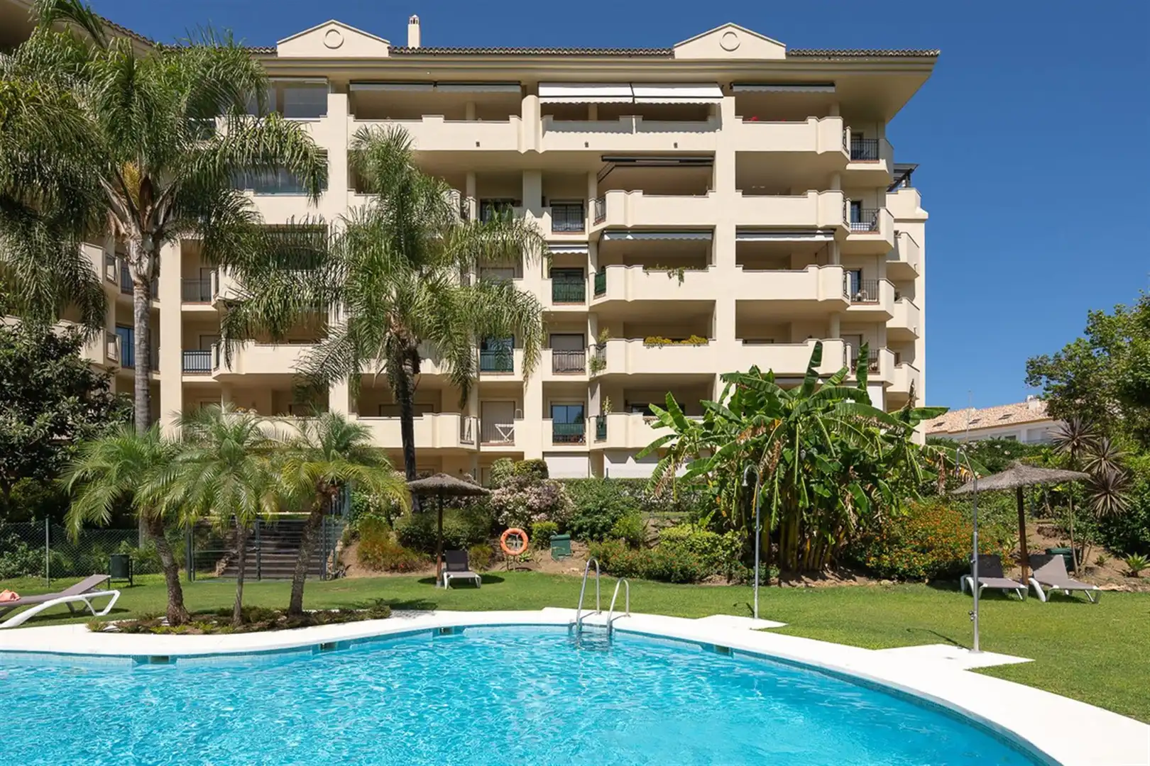 Exterior view of Apartments for sale in Marbella  with Air Conditioner