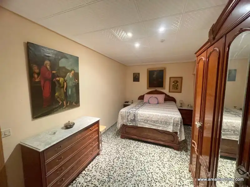 Piso en venta en Valencia con Amueblado, Horno y Lavadora