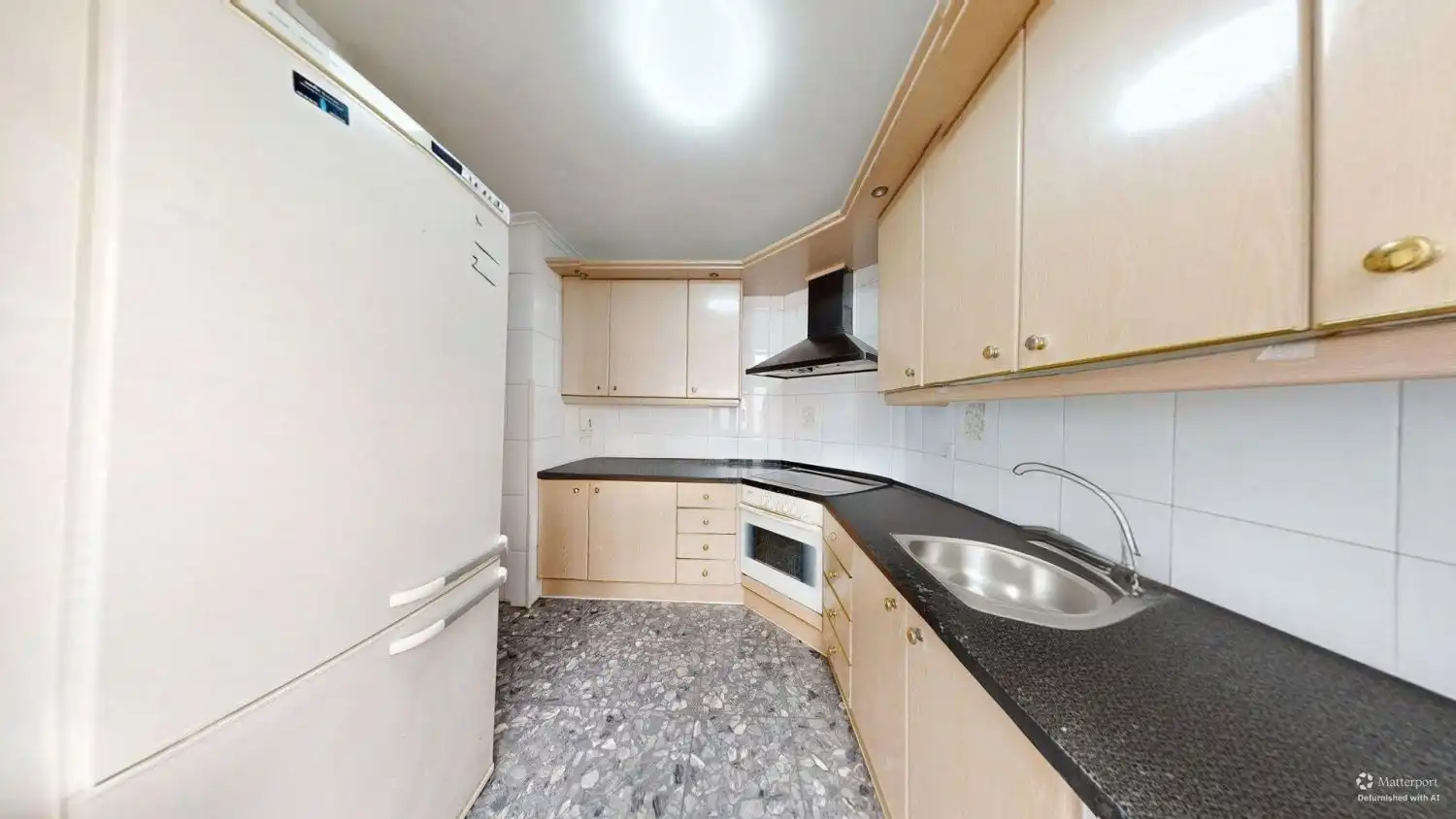 Kitchen of Flat for sale in Sevilla  with Air Conditioner, Terrace and Storage room