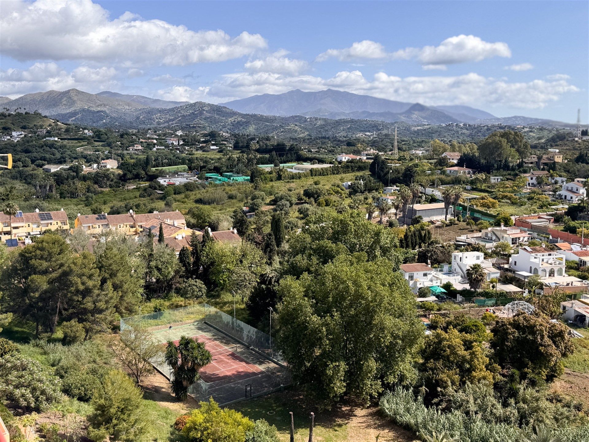 Vista exterior de Apartament en venda en Estepona
