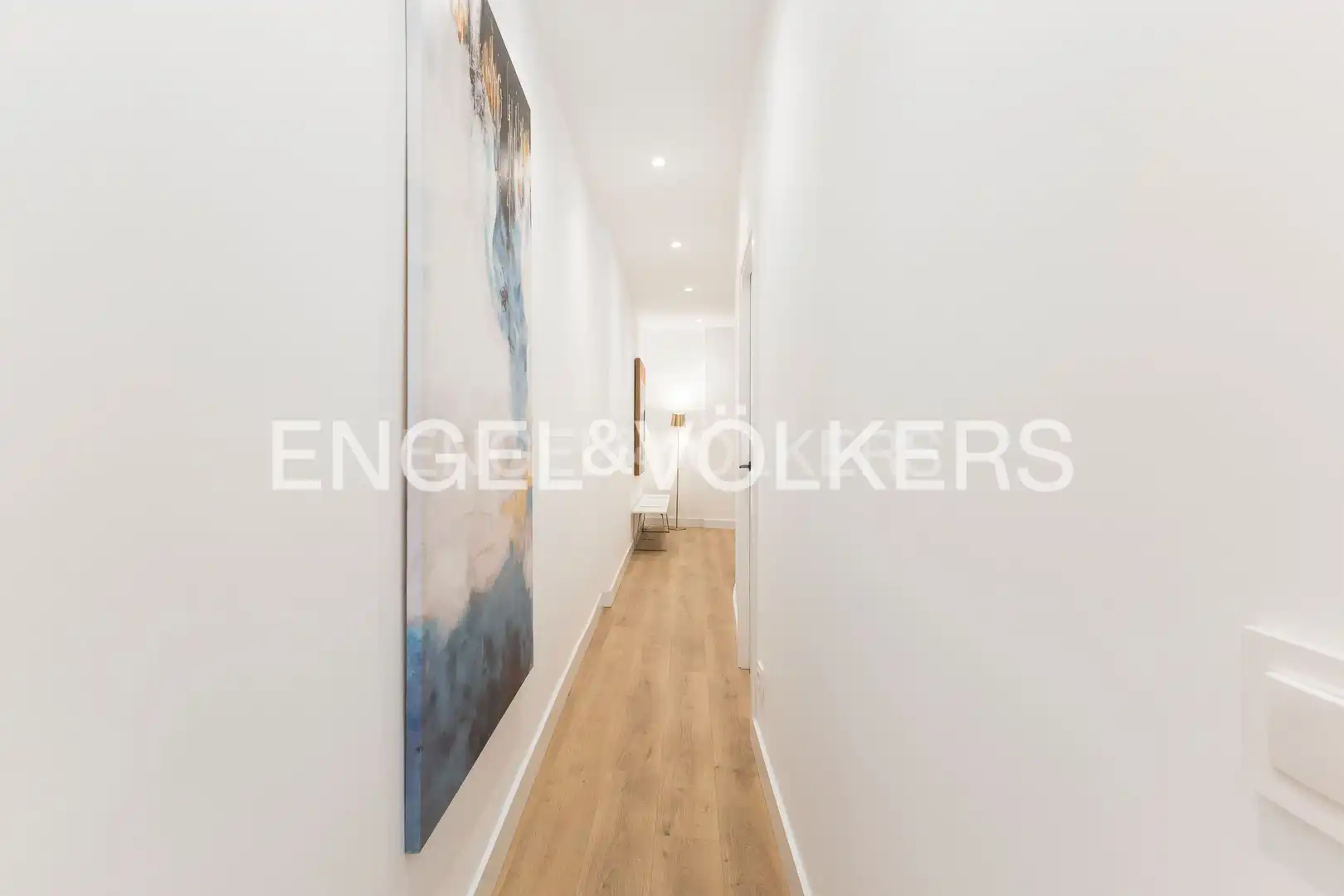 Flat for sale in Madrid  with Air Conditioner, Heating and Balcony
