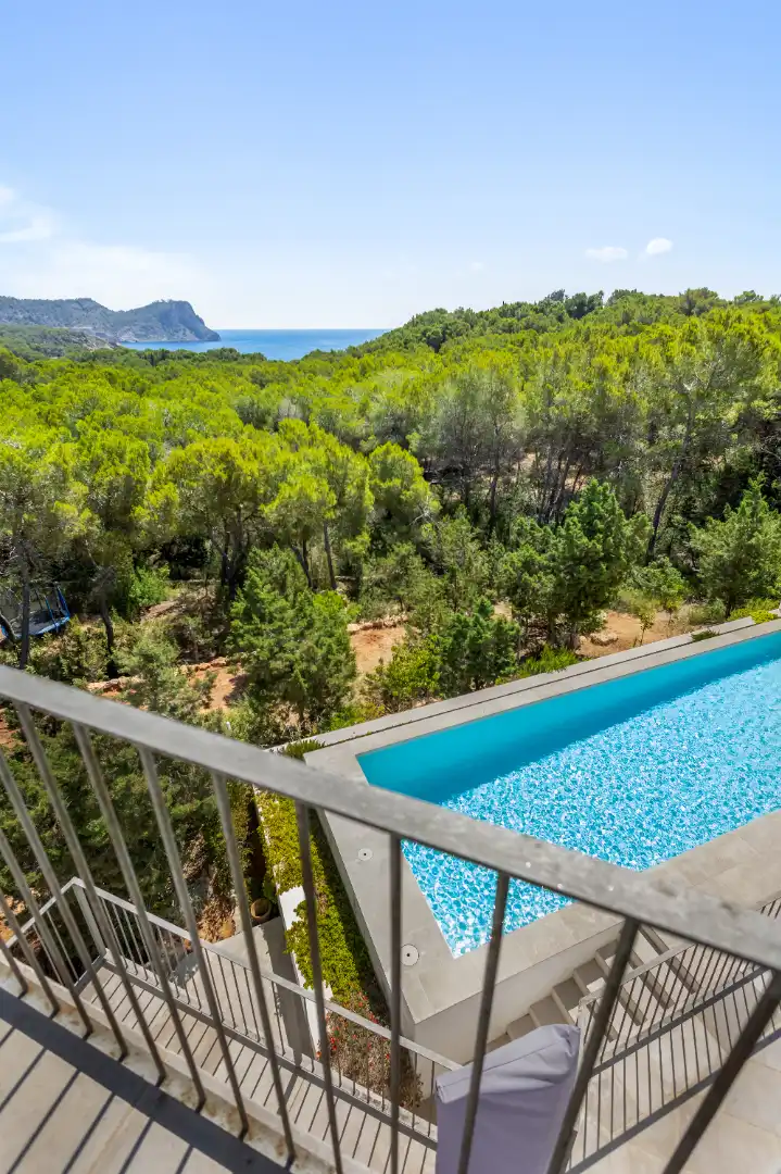 Piscina de Casa o xalet en venda en Santa Eulària des Riu amb Aire condicionat, Calefacció i Jardí privat