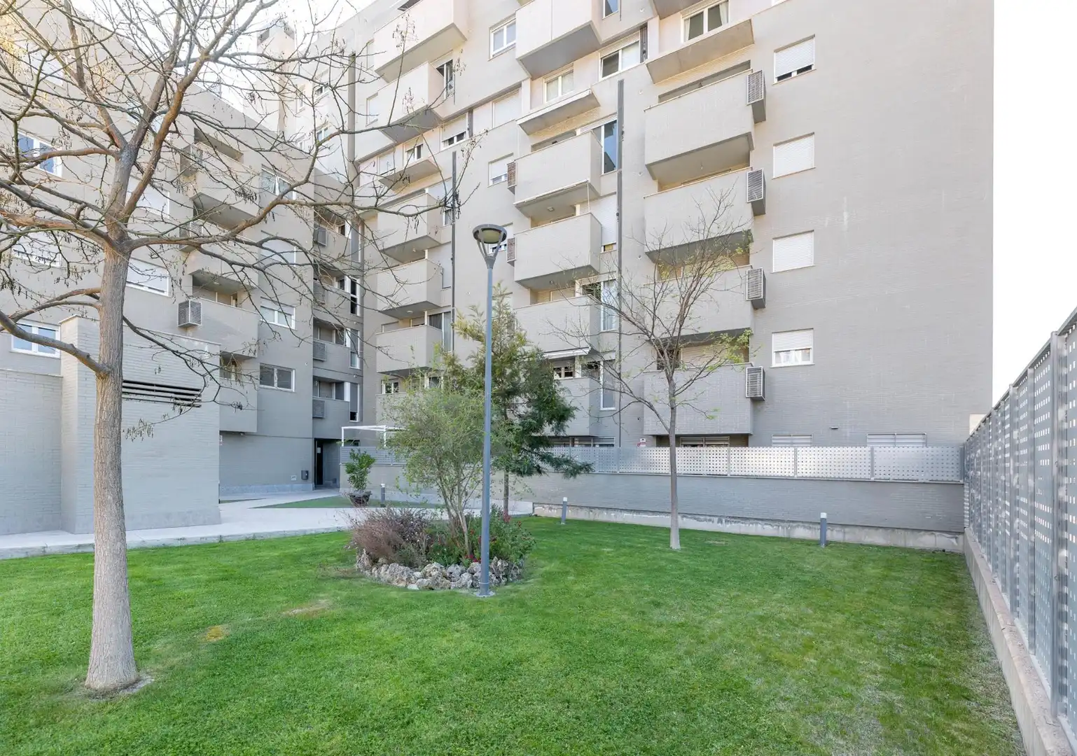Exterior view of Flat for sale in Granada  with Air Conditioner, Heating and Community pool