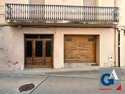 Vista exterior de Casa o xalet en venda en La Vall d'en Bas amb Terrassa, Traster i Balcó