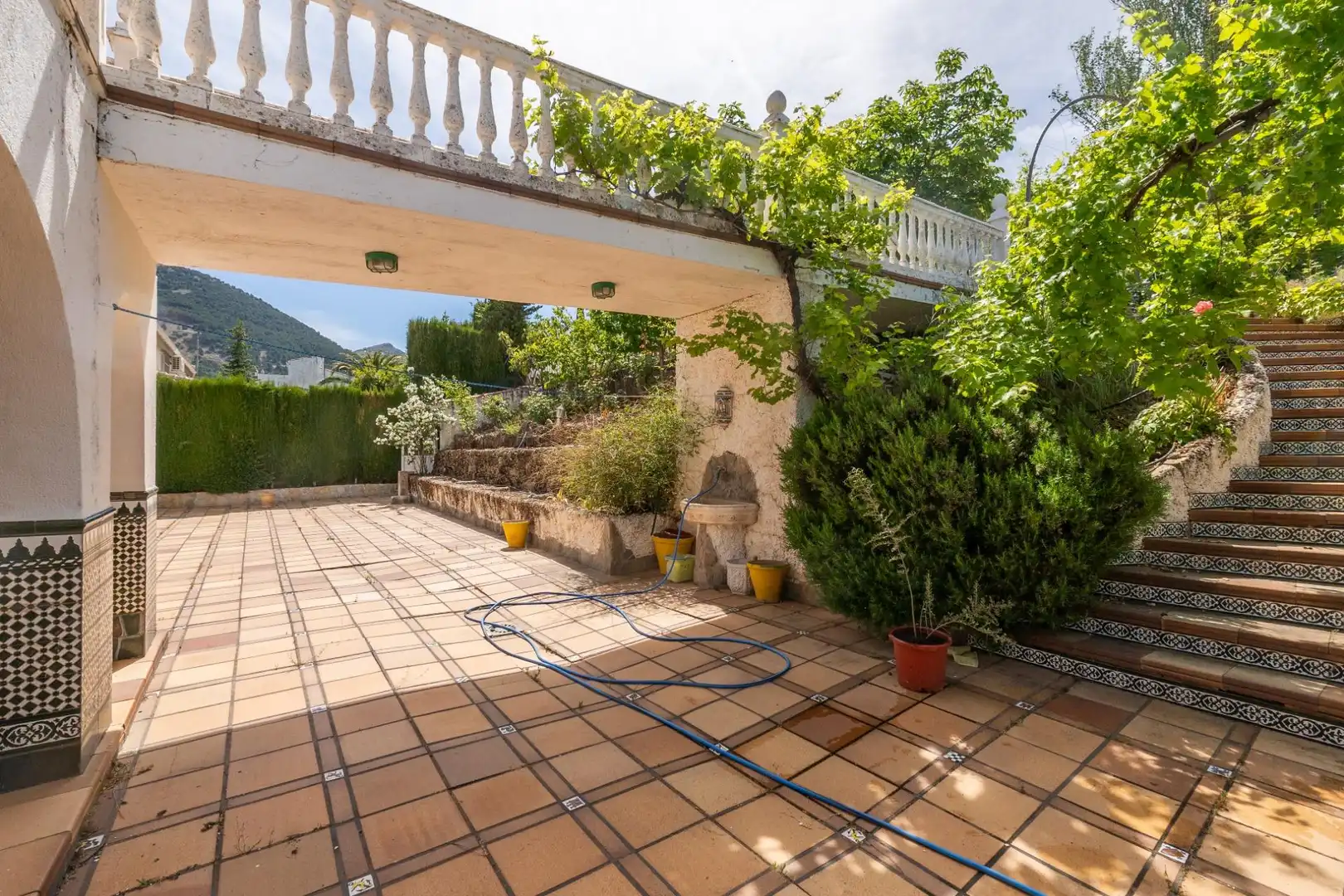 Terraza de Casa o chalet en venta en Valdepeñas de Jaén con Aire acondicionado, Calefacción y Jardín privado