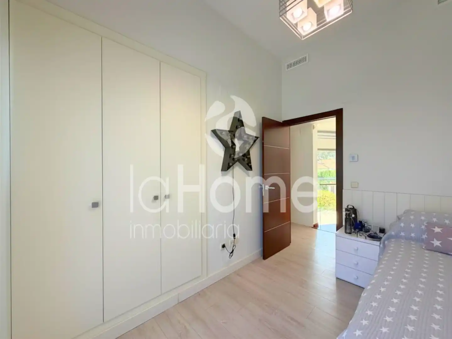Casa o chalet en venta en Paterna con Aire acondicionado, Calefacción y Jardín privado