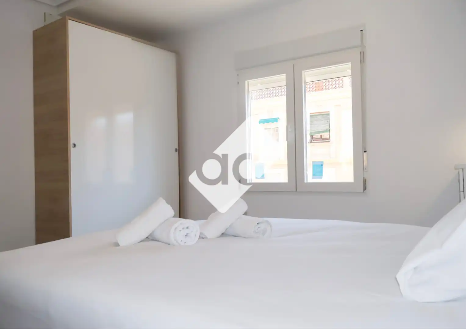 Habitación de Apartamento de alquiler en Valencia con Aire acondicionado, Calefacción y Parquet