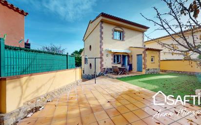 Jardí de Casa o xalet en venda en L'Escala amb Terrassa i Balcó