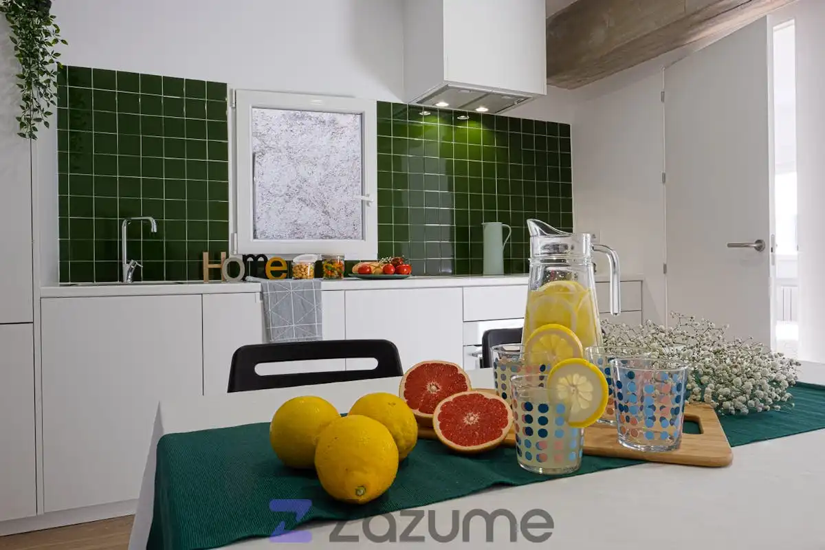 Pis de lloguer a C. Sta. Adela, Barrio de Zaidín