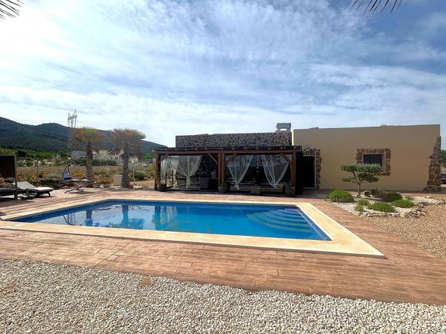 Casa-chalet en Venta en Salinas