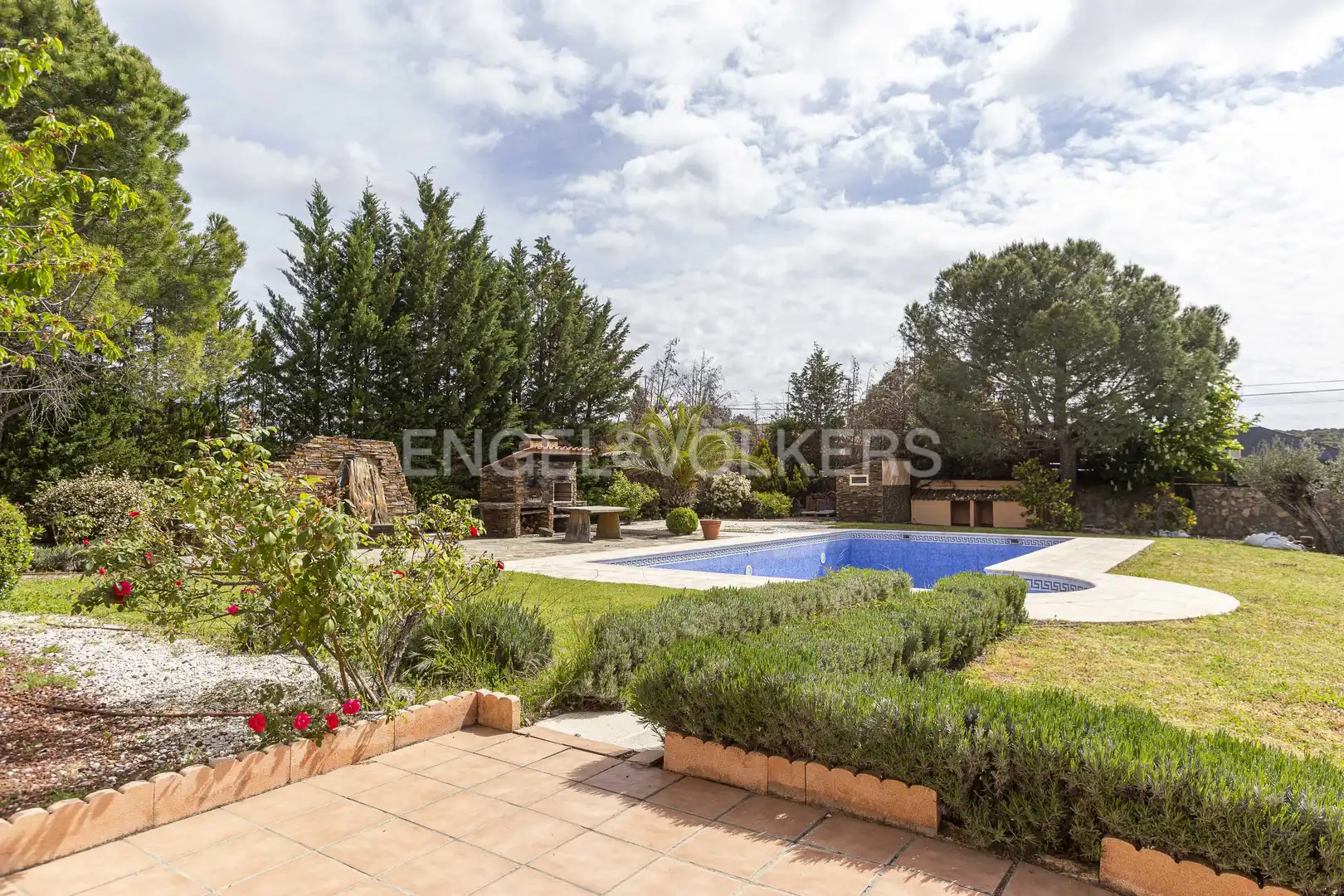 Casa con piscina en venta en Navalquejigo - Los Arroyos, imagen 2