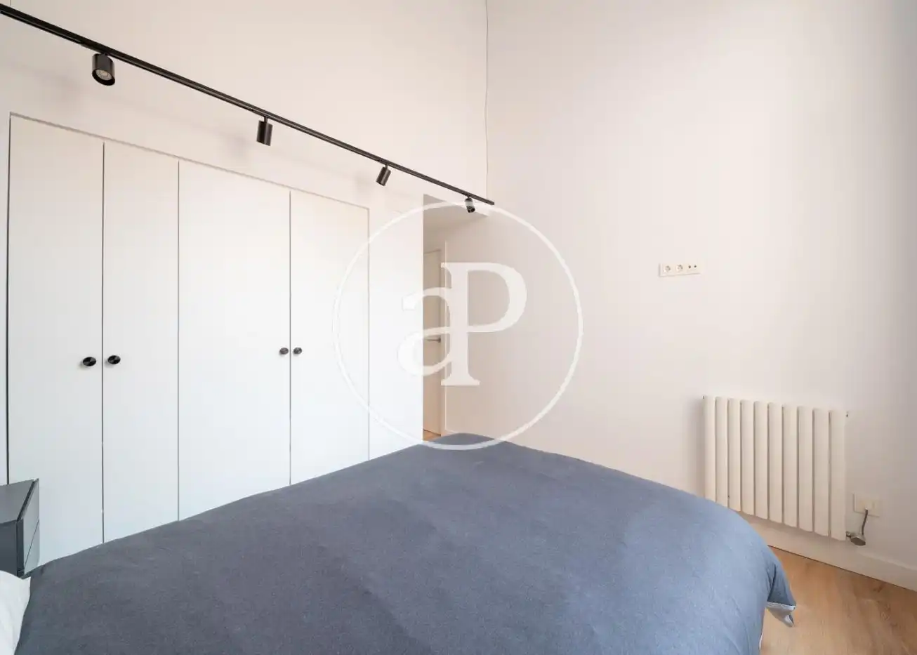 Habitación de Dúplex en venta en Madrid con Aire acondicionado, Calefacción y Amueblado
