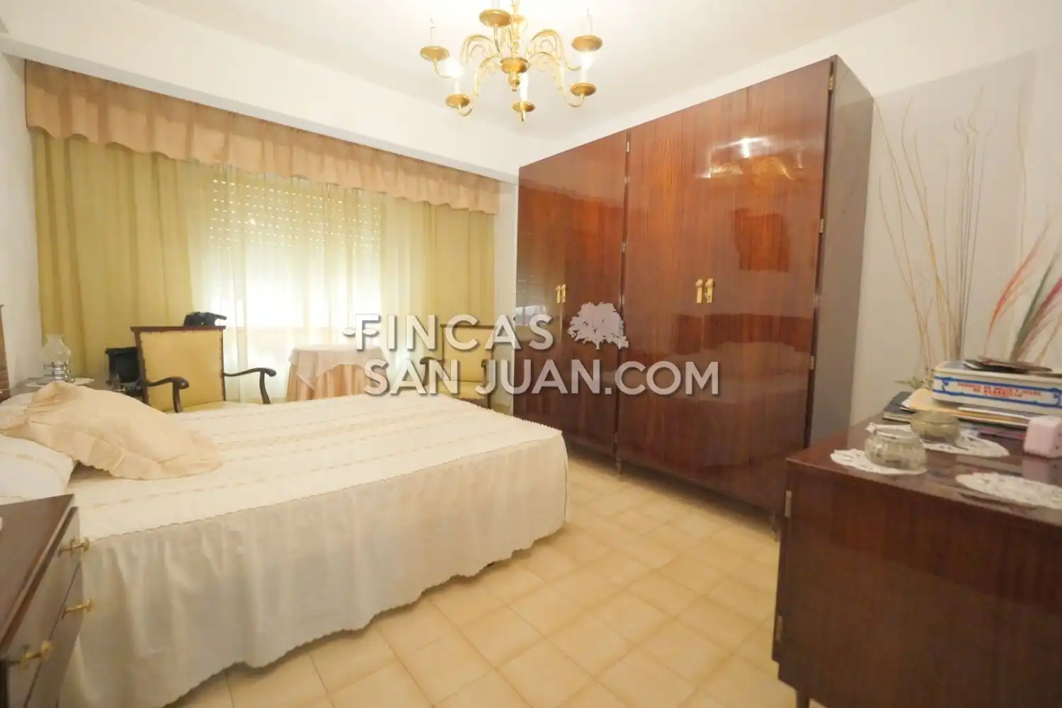 Habitación de Piso en venta en San Vicente del Raspeig / Sant Vicent del Raspeig con Balcón