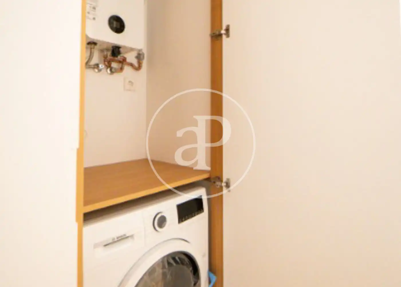 Bedroom of Flat for sale in Madrid  with Air Conditioner, Heating and Furnished