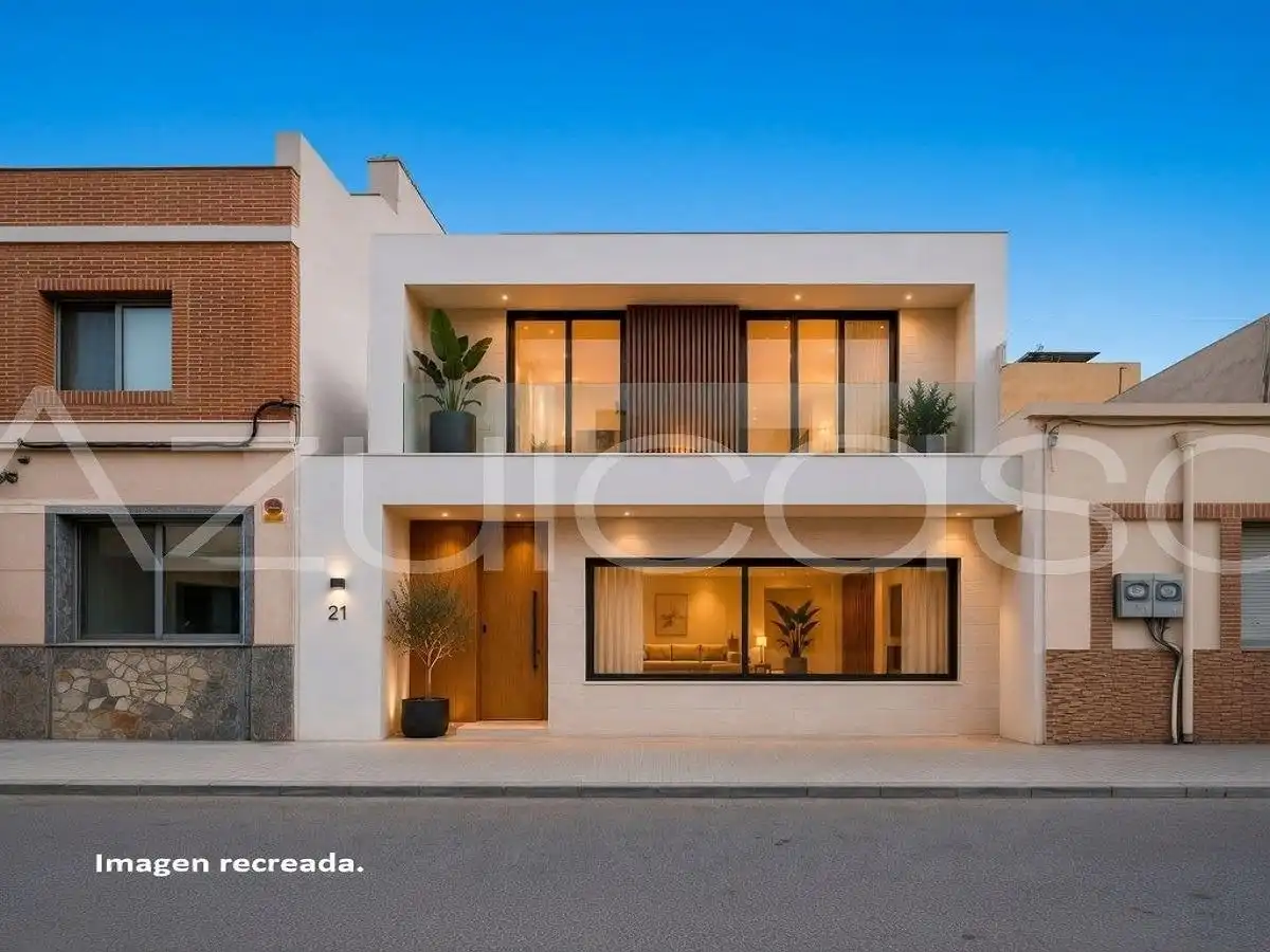 Vista exterior de Residencial en venda en Elche / Elx