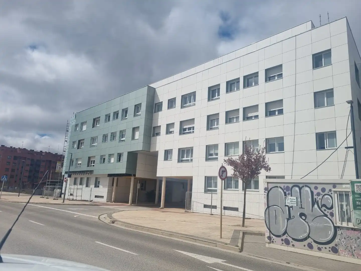 Vista exterior de Piso en venta en Burgos Capital con Calefacción, Terraza y Trastero