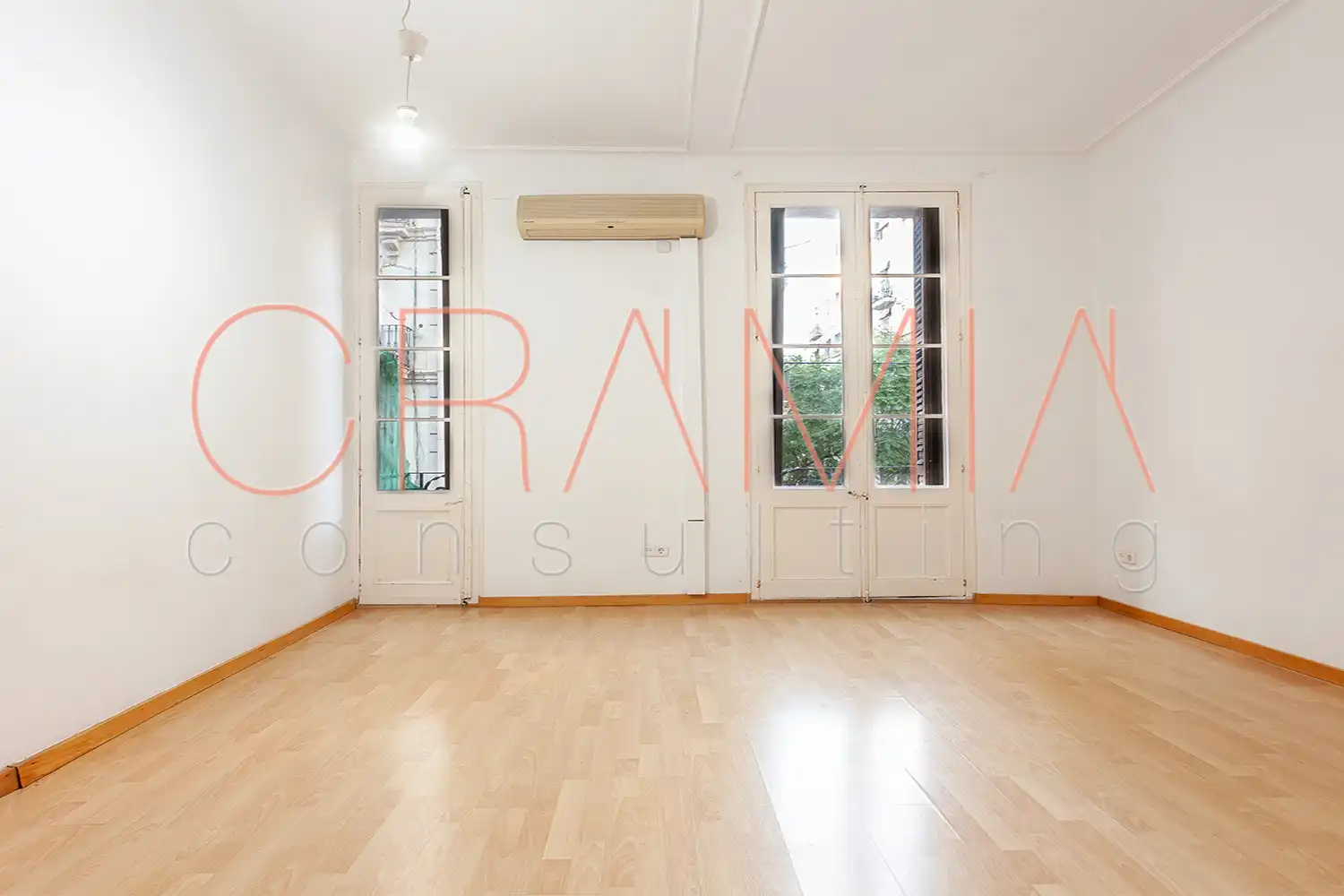 Piso en venta en Barcelona con Aire acondicionado, Horno y Balcón