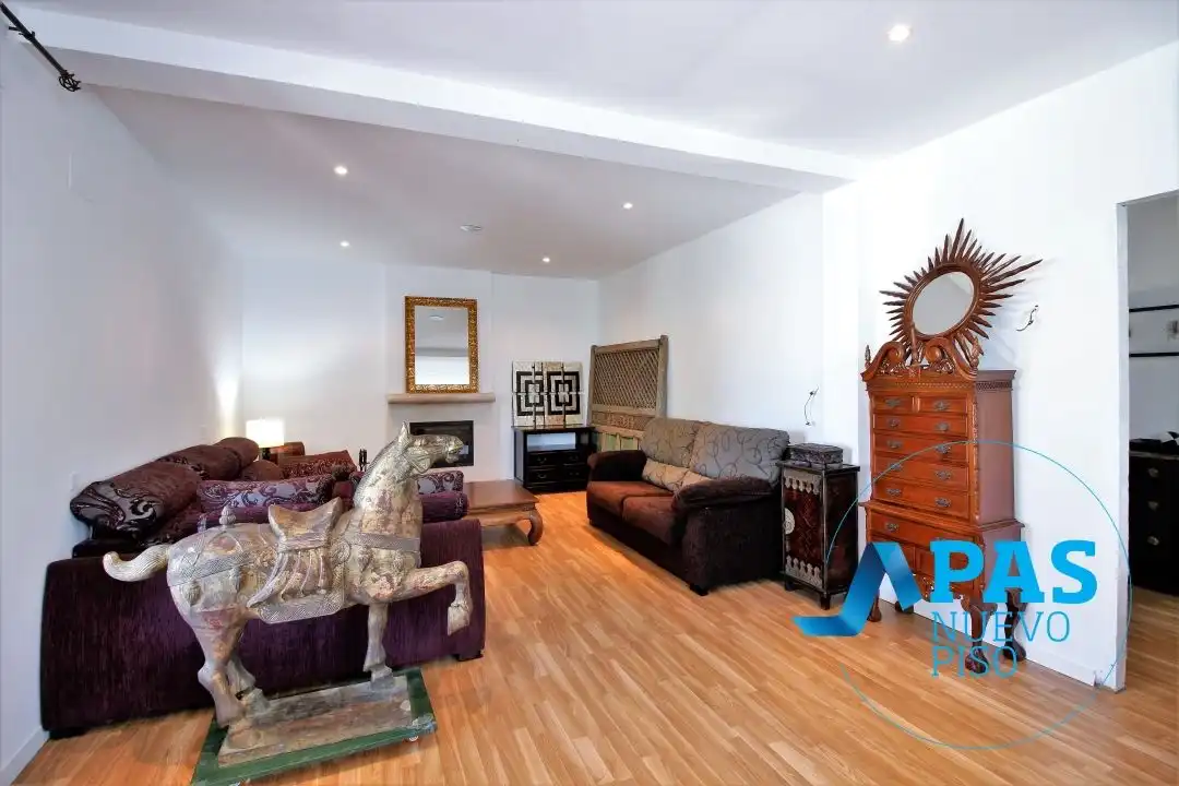 Wohnzimmer von Haus oder Chalet zum Verkauf in Santander mit Privatgarten, Parkett und Terrasse