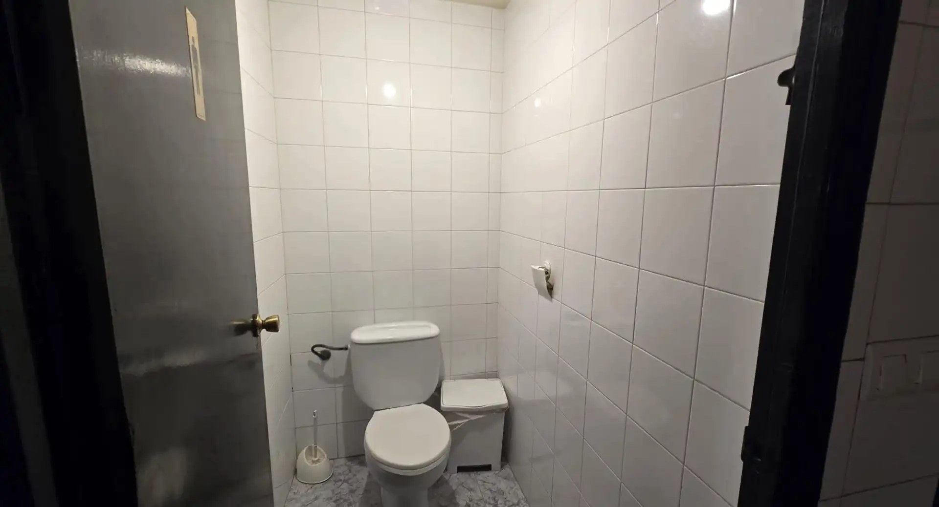 Business premises for sale in Calle de Álvarez Quintero, imagen 12