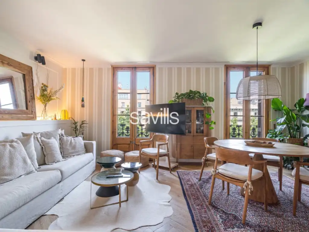 Sala d'estar de Apartament en venda en Barcelona amb Aire condicionat, Terrassa i Forn