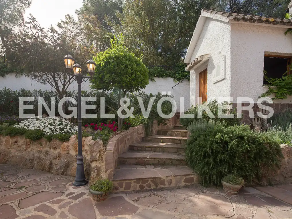 Garden of Houses for sale in Náquera  with Air Conditioner, Heating and Private garden
