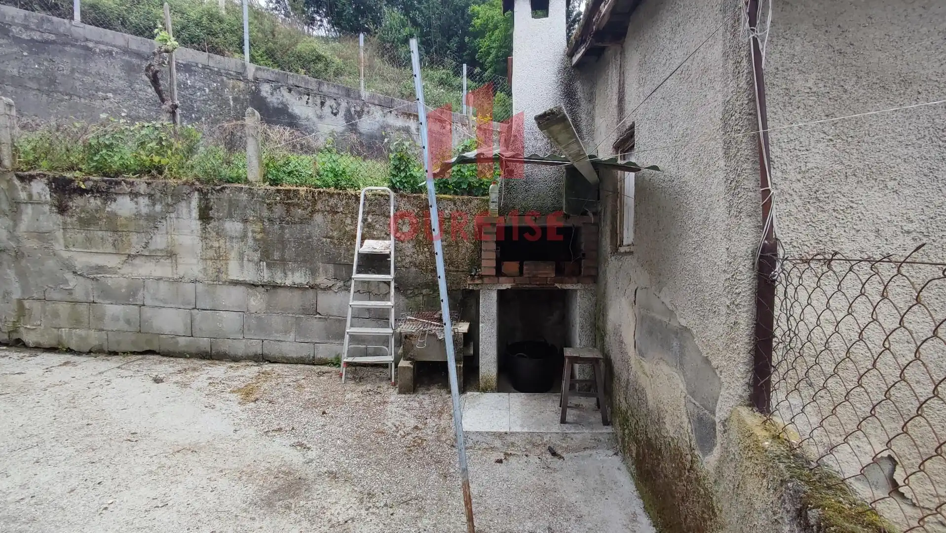 Casa o xalet en venda en Ourense Capital  amb Calefacció i Jardí privat
