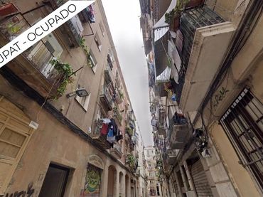 Apartamento con balcón en venta en Calle LLEO