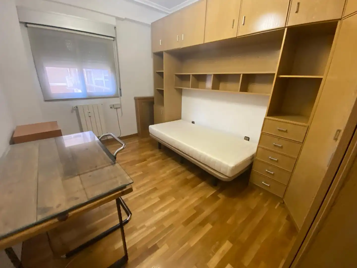 Dormitori de Pis de lloguer en Albacete amb Aire condicionat, Calefacció i Parquet