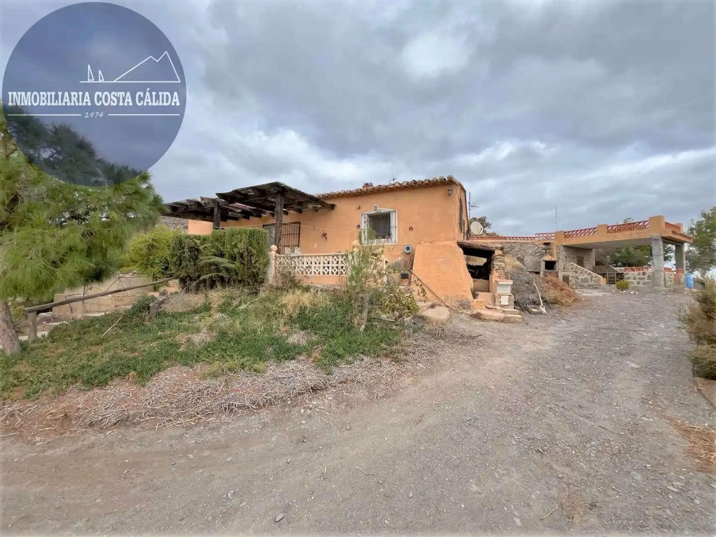 Casa rústica amb jardí en venda a Diseminado el Charcon, imagen 3
