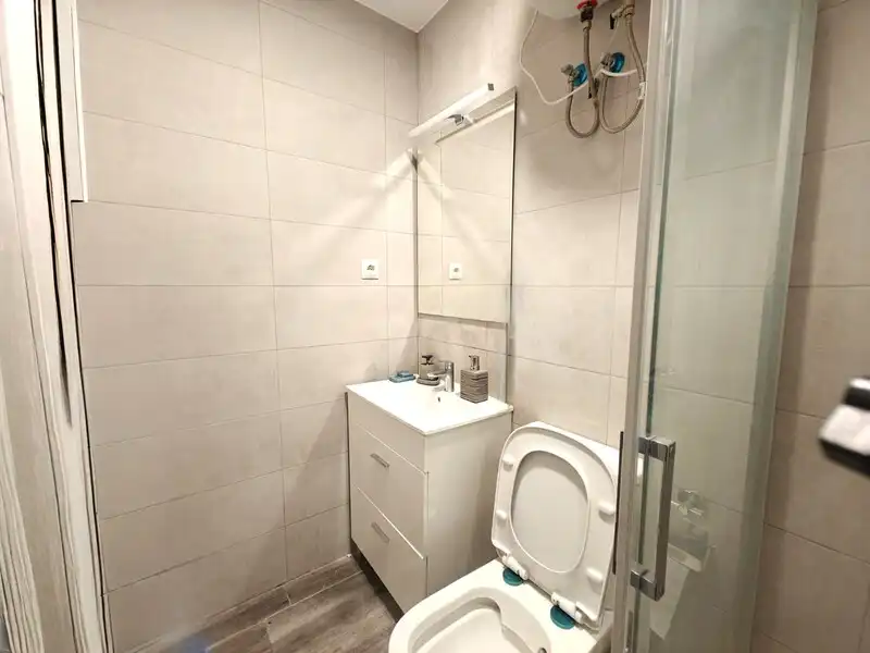 Baño de Piso en venta en Madrid con Aire acondicionado, Calefacción y Amueblado