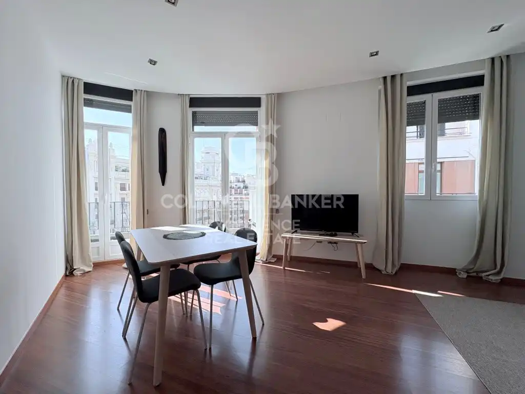 Vista exterior de Piso de alquiler en Valencia con Aire acondicionado, Amueblado y Horno