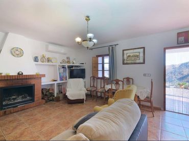 Maison avec piscine à vendre à Comares