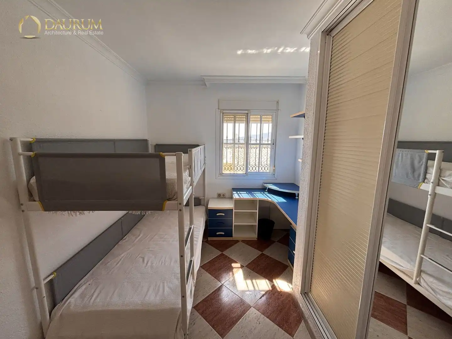 Habitación de Casa o chalet en venta en Alhaurín de la Torre con Aire acondicionado, Terraza y Trastero