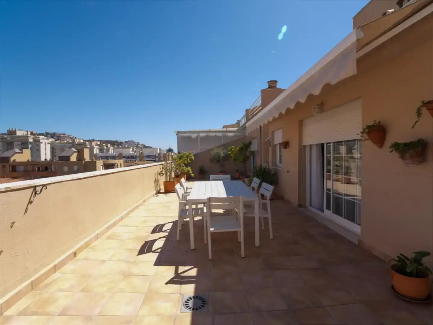 Terrasse von Dachboden zur Miete in Rincón de la Victoria mit Klimaanlage, Abstellraum und Möbliert