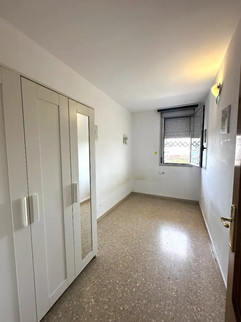 Bedroom of Flat for sale in Badalona  with Air Conditioner, Heating and Parquet flooring