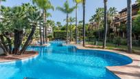 Piscina de Planta baixa en venda en Estepona amb Aire condicionat, Terrassa i Piscina