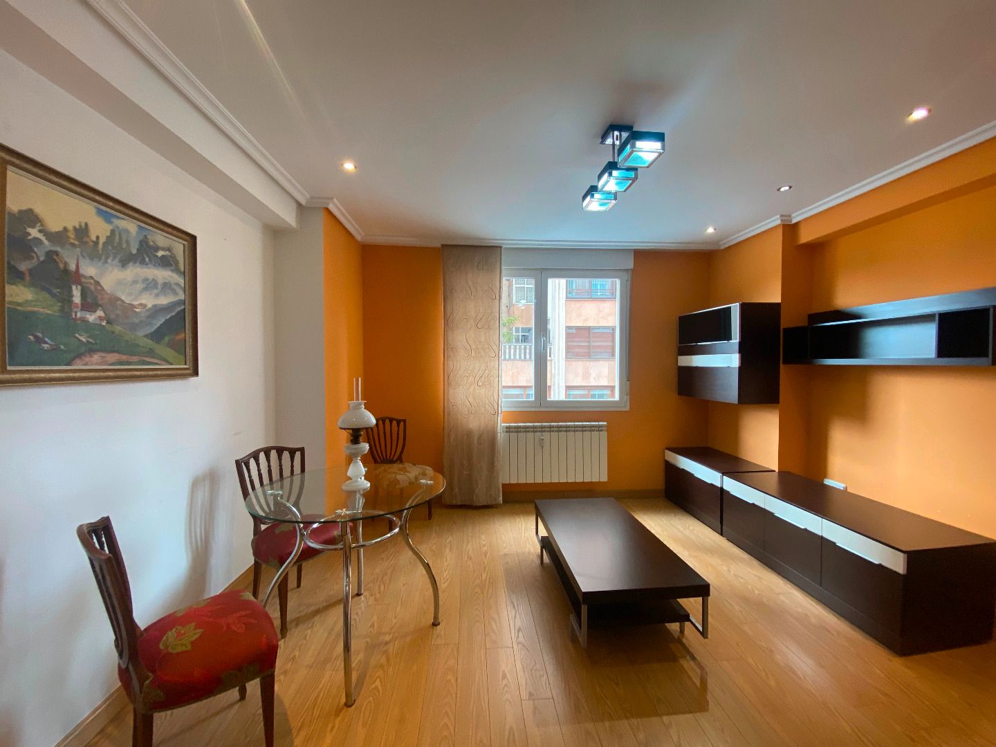 Sala de estar de Piso en venta en Burgos Capital con Calefacción y Parquet
