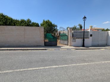 Terreno residencial en venta en Calle de Montevive 28