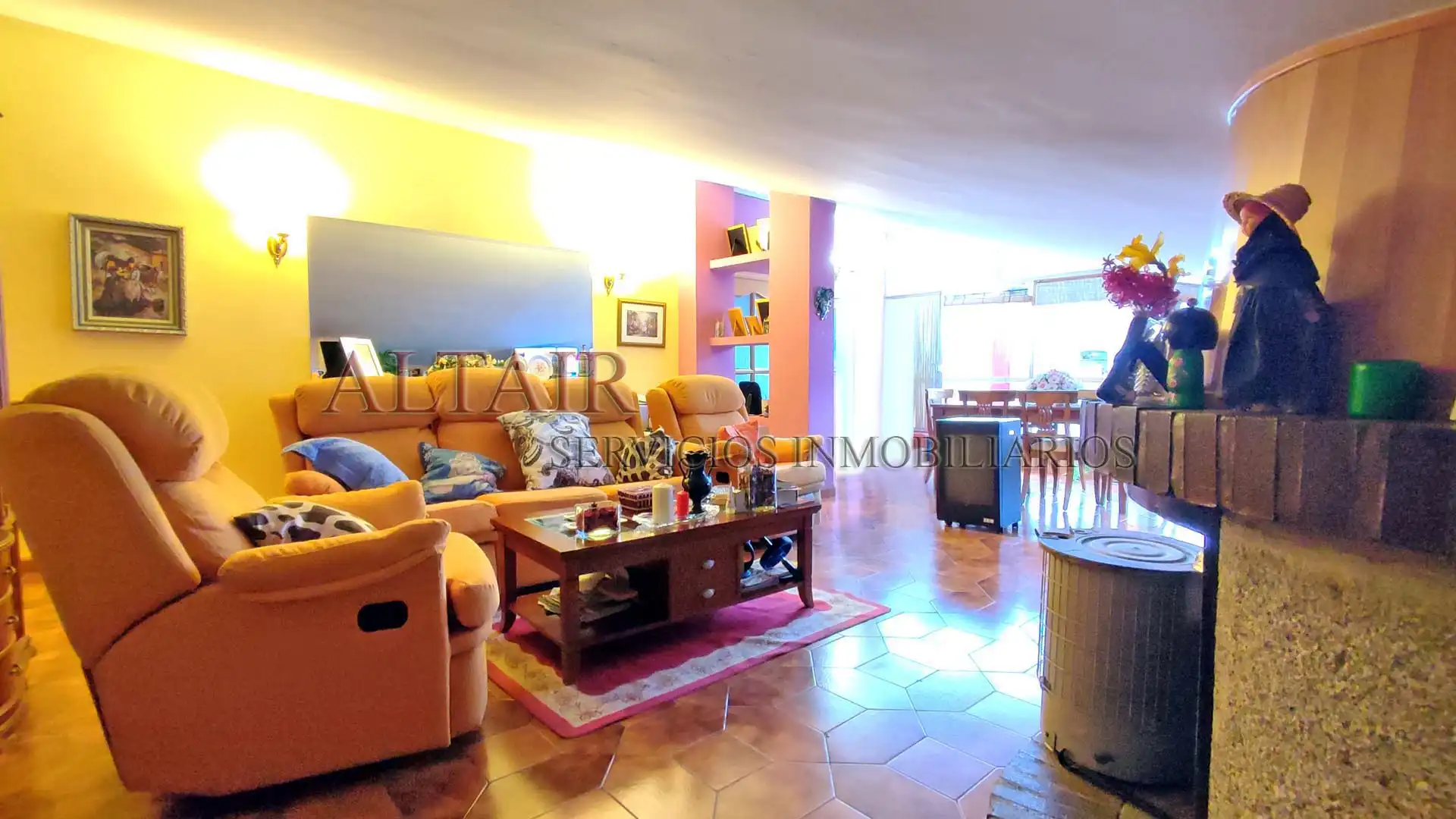 Sala de estar de Ático en venta en Navaluenga con Aire acondicionado, Calefacción y Terraza