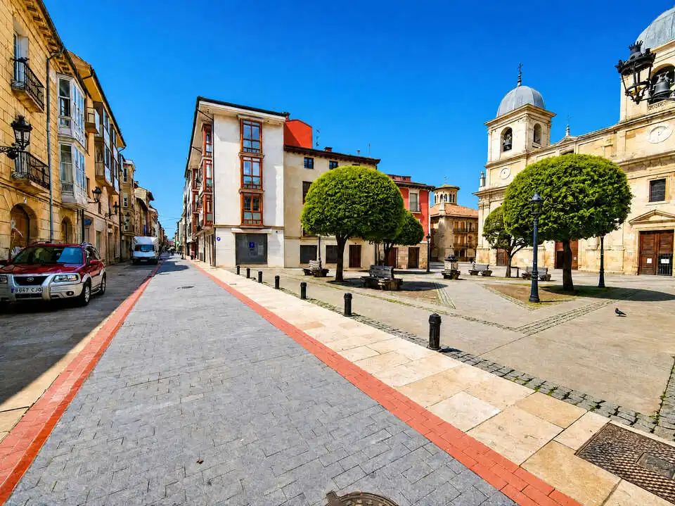 Vista exterior de Piso en venta en Briviesca con Calefacción